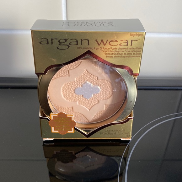 Physicians Formula Other - PHYSICIANS FORMULA Argan Wear Ultra-Nourishing Argain Oil Powder – Beige